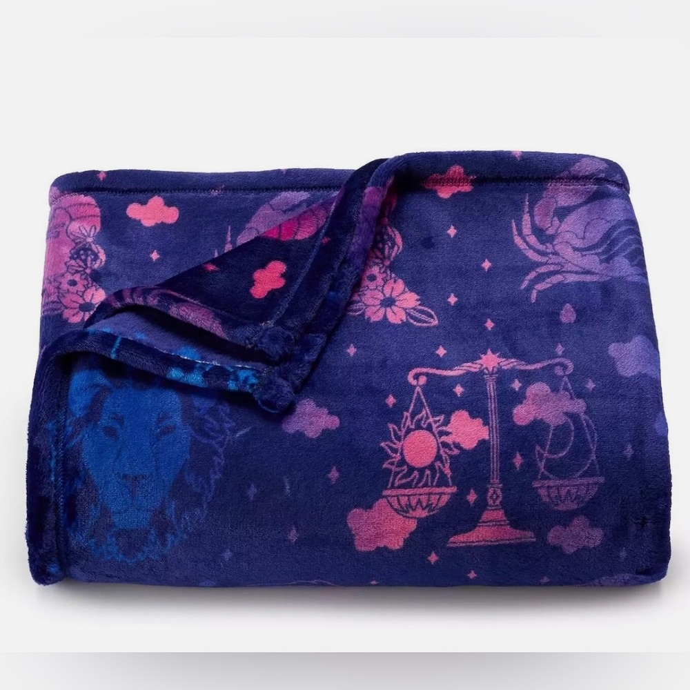 Zodiac Print Fleece Blanket